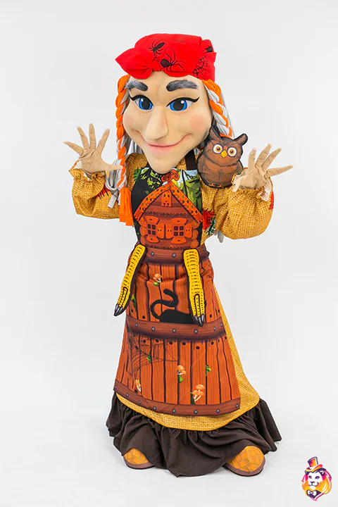 Mascottepak Baba Jaga met uil