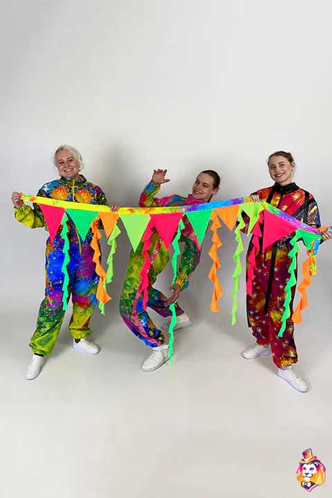 Vlajky na limbo – neon