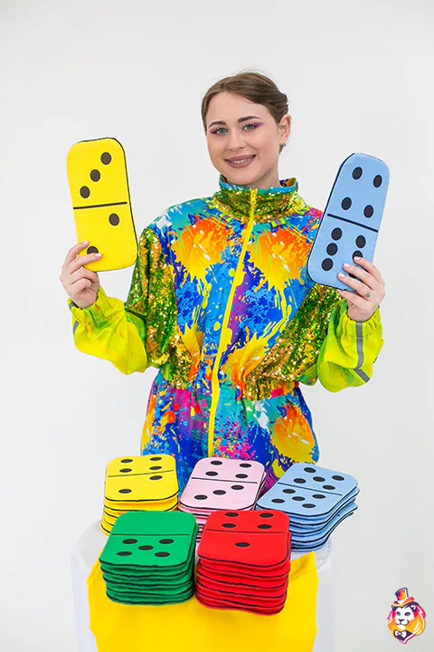 لعبة الدومينو الملوّن
