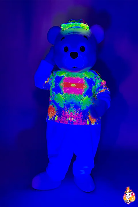 Тениска „Neon Flash“ – детайл