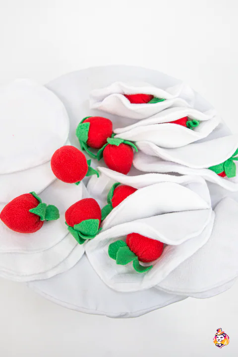 Dumplings with Strawberries prop — front view