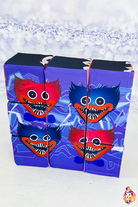 Puzzle Cubes Monsters prop — detail